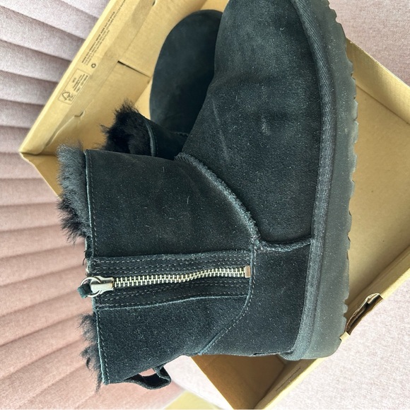 Used UGG Classic Mini Double Zip Boots - Black - Picture 3 of 4